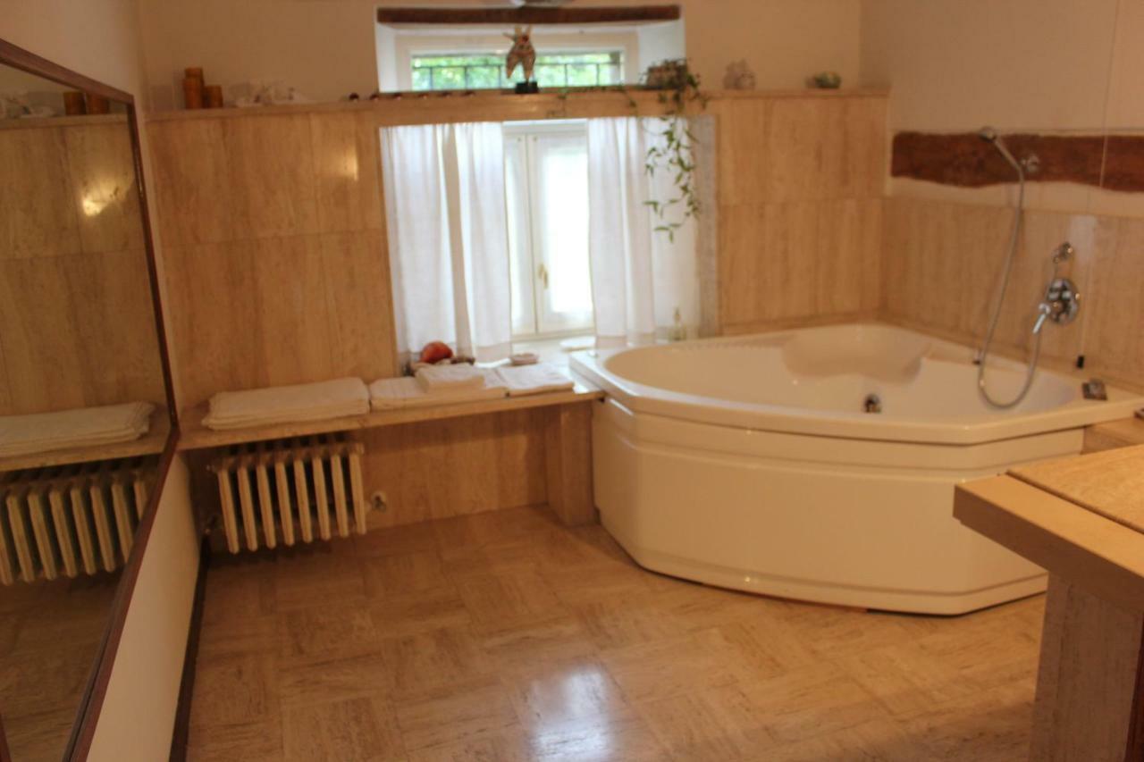 Residence Via Benamati Cagli Kültér fotó