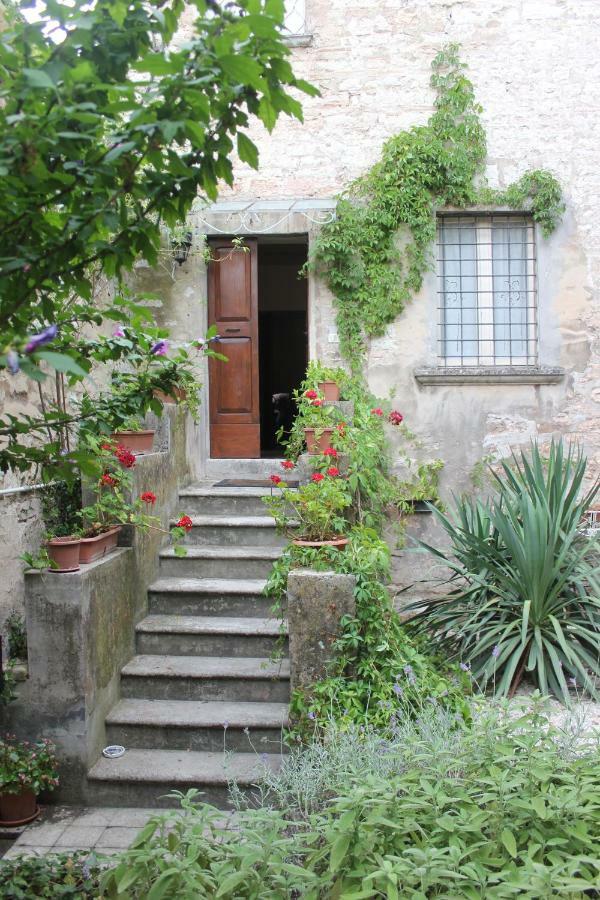 Residence Via Benamati Cagli Kültér fotó
